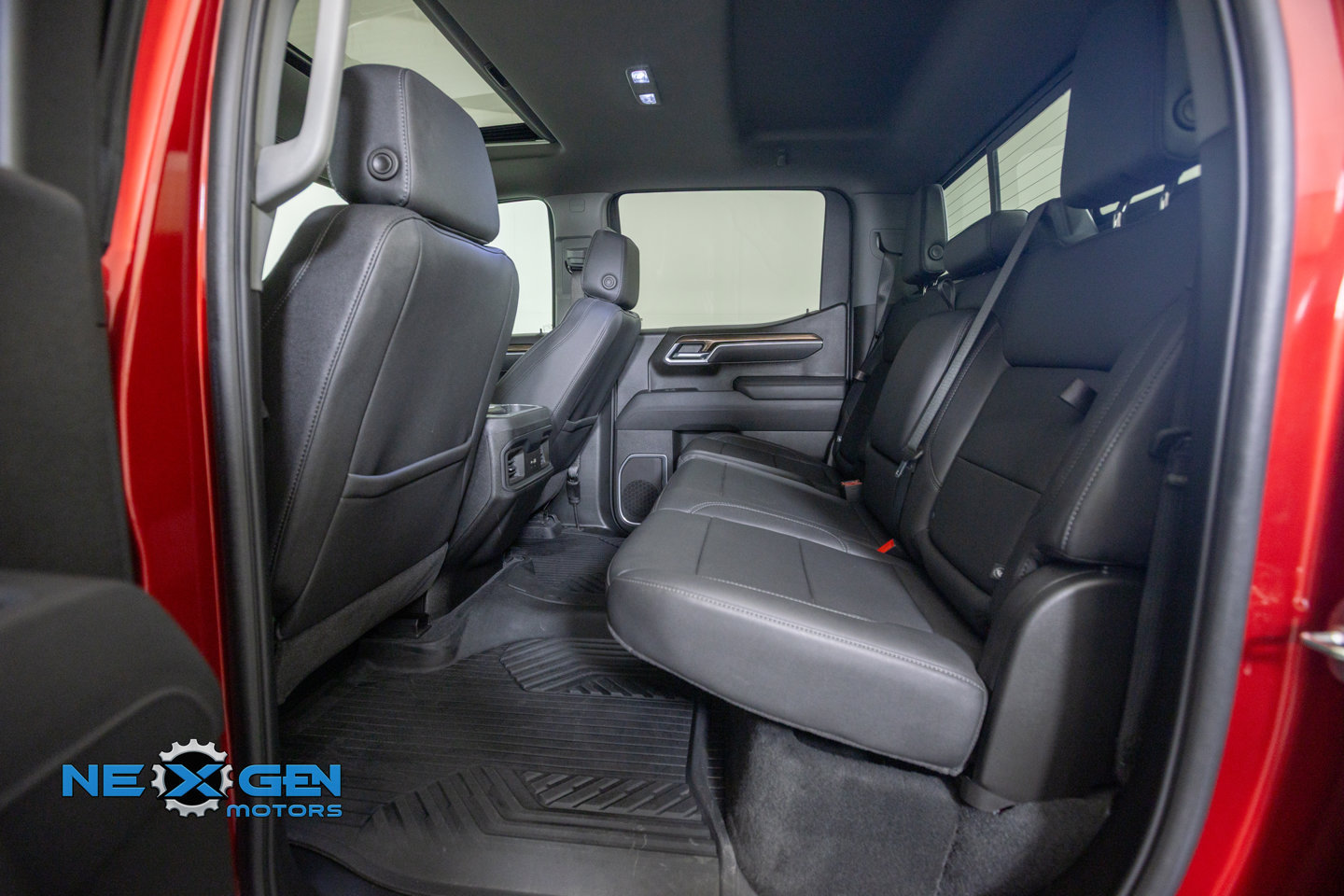 Used 2025 Chevrolet Silverado 1500 RST w/ RST All Star Premium Package AWD/4WD image 29