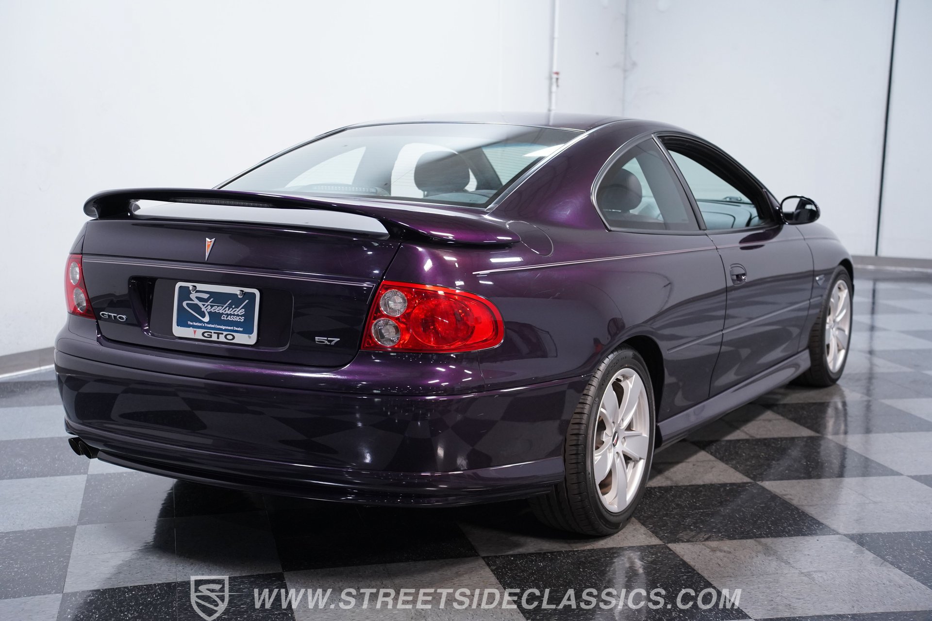 Used 2004 Pontiac GTO RWD image 10