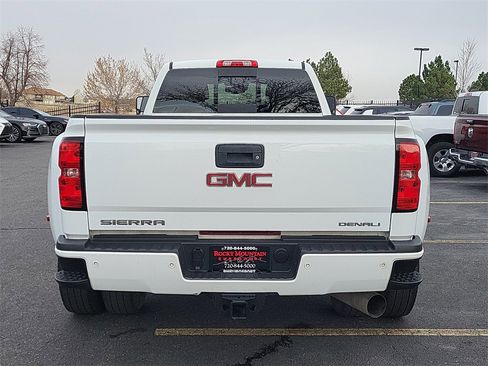 Used 2018 GMC Sierra 3500 Denali w/ Duramax Plus Package image 5