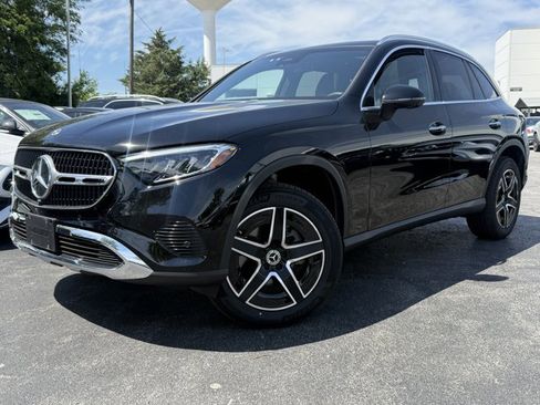 Used 2026 Mercedes-Benz GLC 300 4MATIC image 2