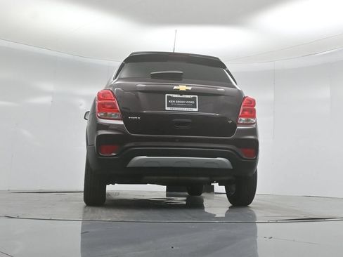 Used 2020 Chevrolet Trax LT w/ LT Convenience Package FWD image 45