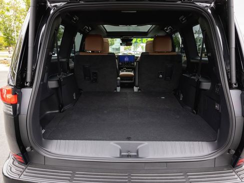 Used 2025 Lexus GX 550 w/ Accessory Package (Z1) AWD/4WD image 8