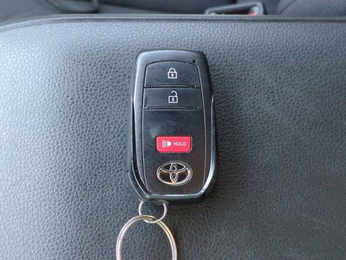 Certified 2024 Toyota Tacoma SR5 image 29