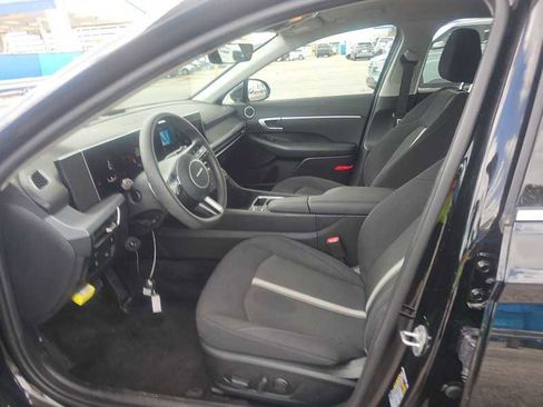 Used 2025 Hyundai Sonata SEL FWD image 5