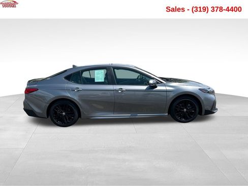 Used 2026 Toyota Camry SE w/ Multimedia Upgrade Package FWD image 7