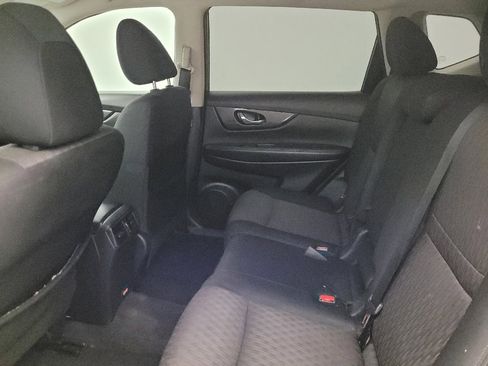 Used 2019 Nissan Rogue SV FWD image 18