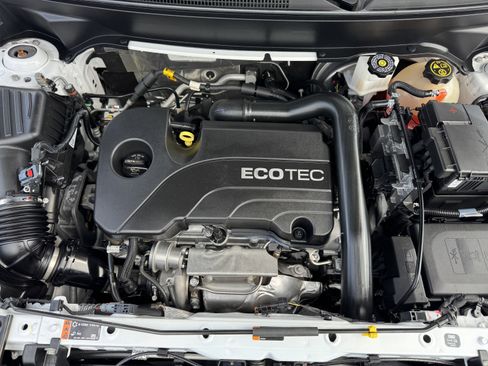 Used 2022 GMC Terrain SLE w/ Elevation Edition image 25