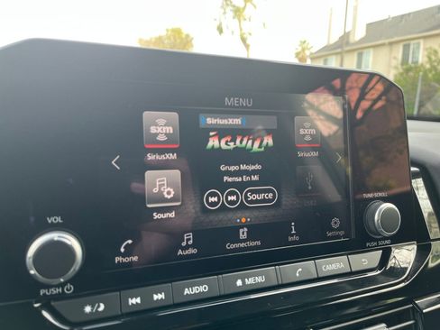 Used 2025 Nissan Pathfinder SV image 20