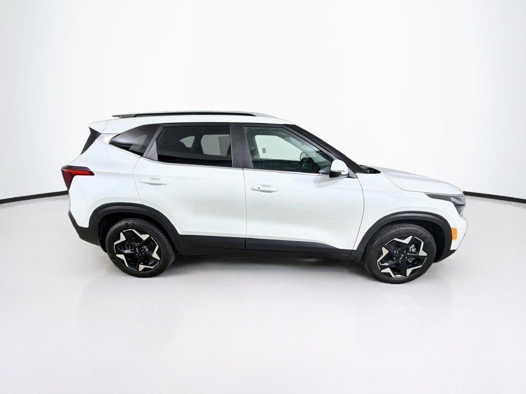 Certified 2024 Kia Seltos EX AWD/4WD image 4