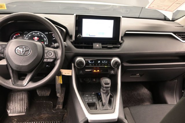 Certified 2025 Toyota RAV4 LE AWD/4WD image 27