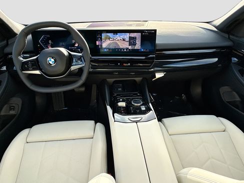 New 2026 BMW 530i w/ Convenience Package image 17