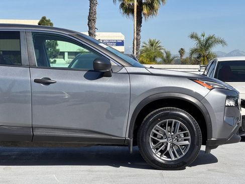 Used 2021 Nissan Rogue S image 33