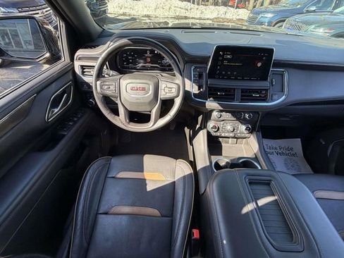 Used 2022 GMC Yukon XL AT4 image 16