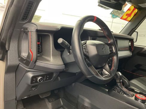 Used 2025 Ford Bronco Raptor image 18