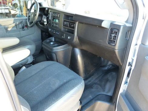 Used 2023 GMC Savana 2500 w/ Driver Convenience Package image 25