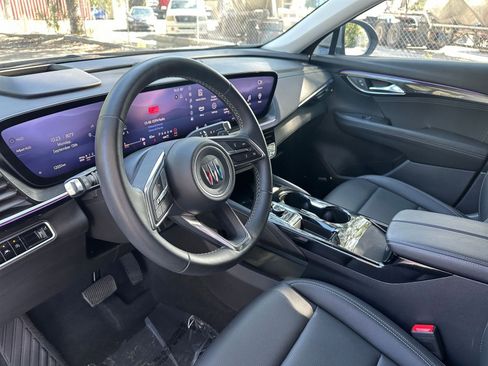 Used 2024 Buick Envision Preferred image 28