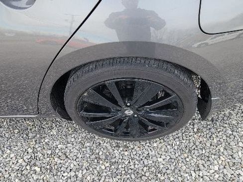 Used 2022 Nissan Altima 2.5 SR w/ Midnight Edition Package image 6