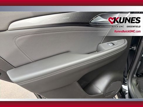 New 2026 Buick Envision Preferred AWD/4WD image 38