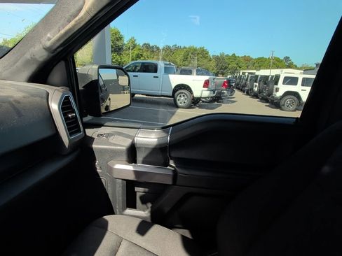 Used 2020 Ford F150 XLT w/ Equipment Group 302A Luxury image 11