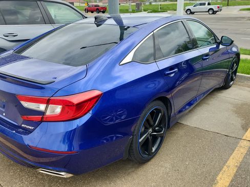 Used 2022 Honda Accord Sport image 5