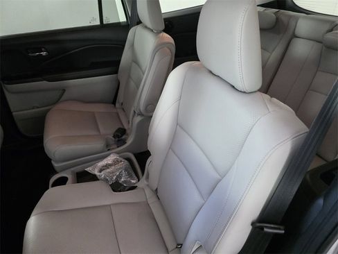 Used 2022 Honda Pilot Elite image 16