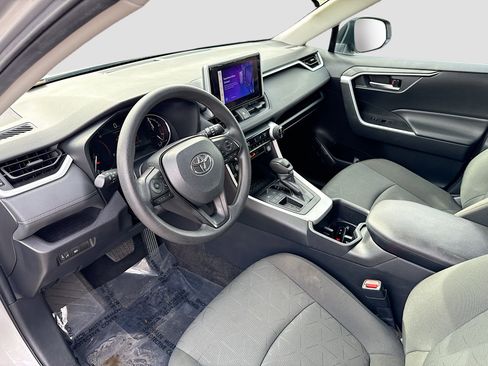 Used 2024 Toyota RAV4 XLE image 25