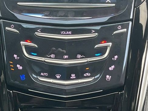 Used 2020 Cadillac Escalade ESV Platinum AWD/4WD image 29