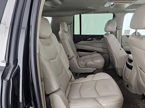 Used 2016 Cadillac Escalade ESV Premium image 12