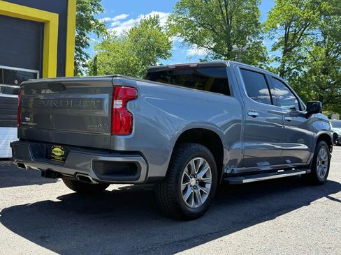 Used 2019 Chevrolet Silverado 1500 High Country w/ Technology Package image 6
