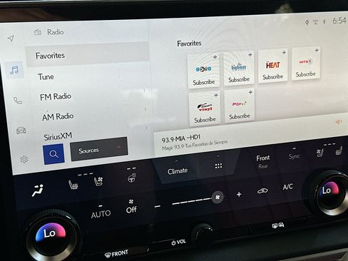 Used 2024 Lexus RX 500h F Sport w/ Convenience Package image 14