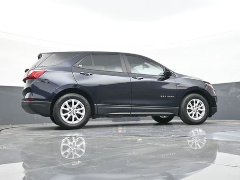 Used 2021 Chevrolet Equinox LS image 45