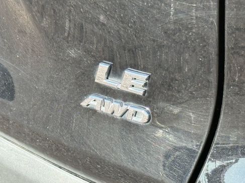 Used 2025 Toyota RAV4 LE AWD/4WD image 8