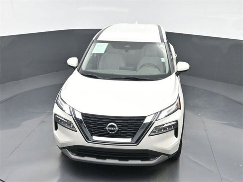 Used 2023 Nissan Rogue SV image 30