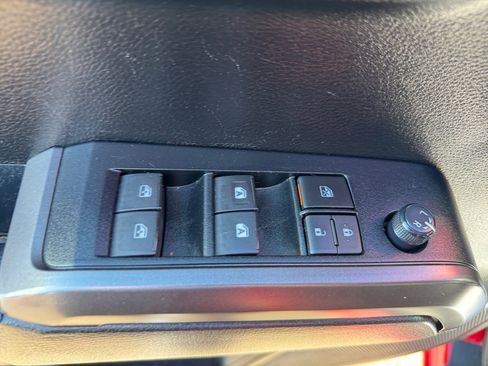 Used 2021 Toyota Tacoma TRD Off-Road w/ Technology Package image 13