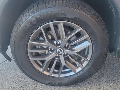 Used 2024 Nissan Rogue S FWD image 6