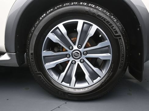 Used 2019 Nissan Armada SL w/ Premium Package AWD/4WD image 7