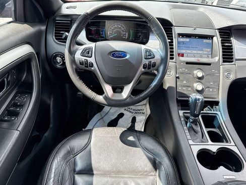 Used 2018 Ford Taurus SEL w/ Equipment Group 201A FWD image 14