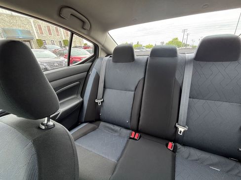 Used 2025 Nissan Versa SV image 37