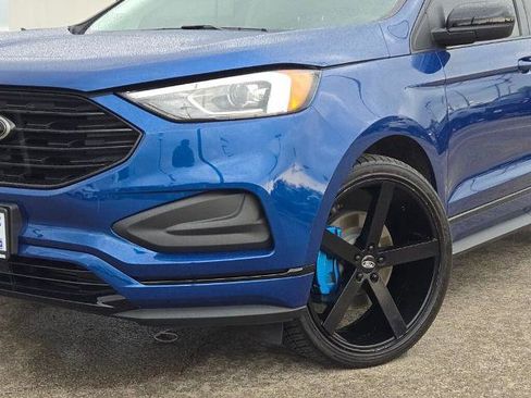 Certified 2022 Ford Edge SE w/ Black Appearance Package image 3