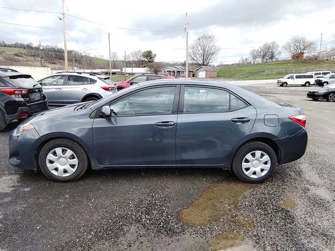 Used 2018 Toyota Corolla L image 8