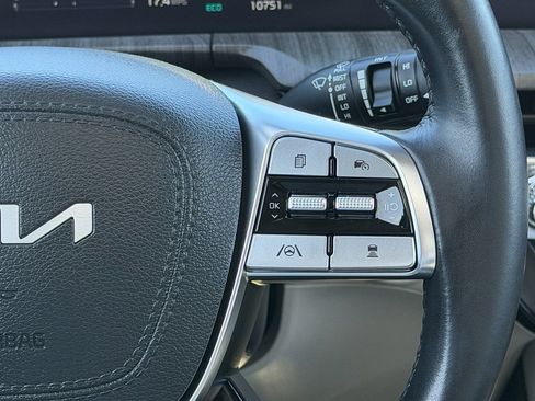 Used 2025 Kia Telluride SX FWD image 27