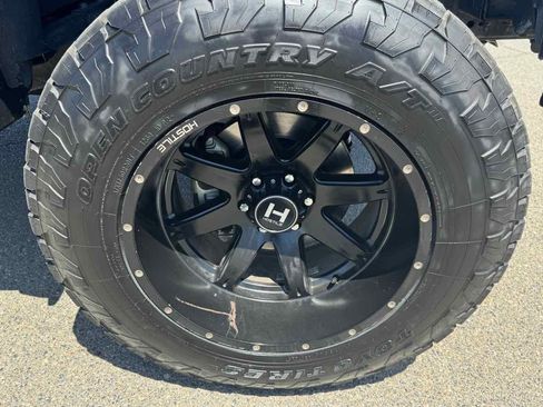 Used 2017 Ford F150 XLT w/ Equipment Group 302A Luxury RWD image 38