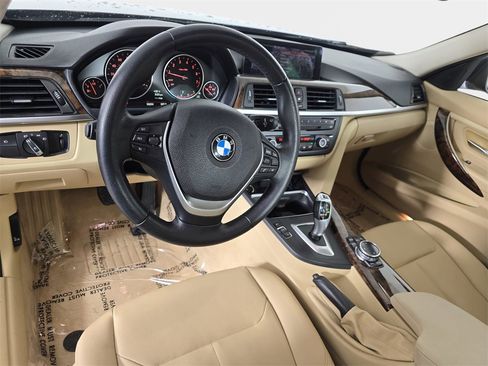 Used 2014 BMW 328i xDrive Sedan image 18