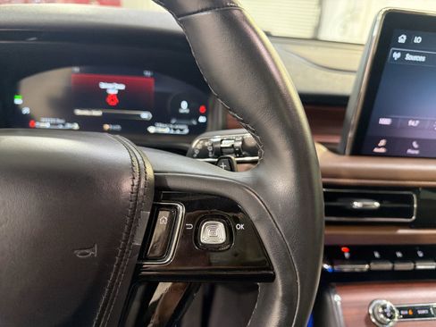 Used 2023 Lincoln Aviator Reserve w/ Elements Package Plus RWD image 15