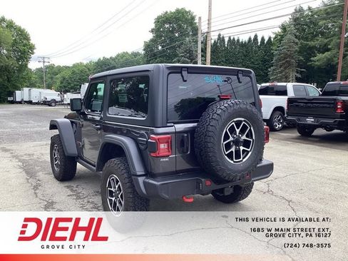 Used 2024 Jeep Wrangler Rubicon w/ Convenience Group AWD/4WD image 5