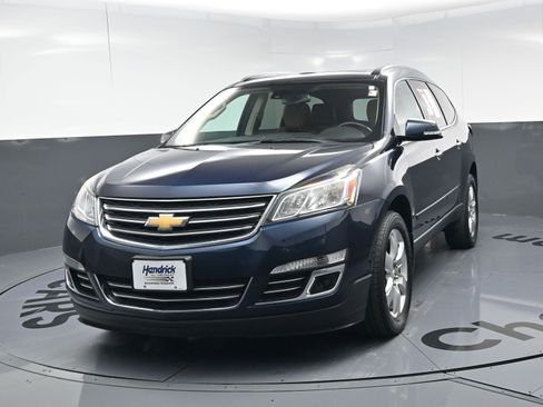 Used 2017 Chevrolet Traverse Premier image 11