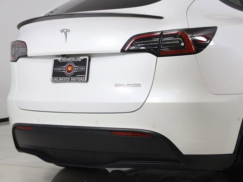 Used 2022 Tesla Model Y Performance image 43