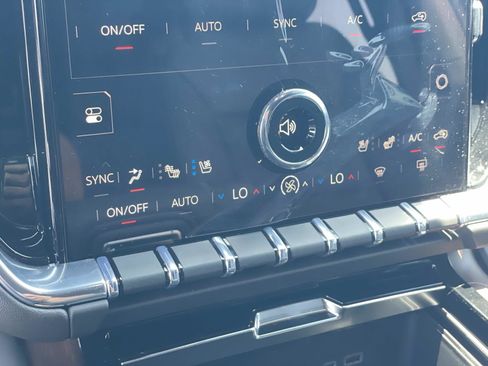 New 2026 GMC Yukon XL Denali AWD/4WD image 16