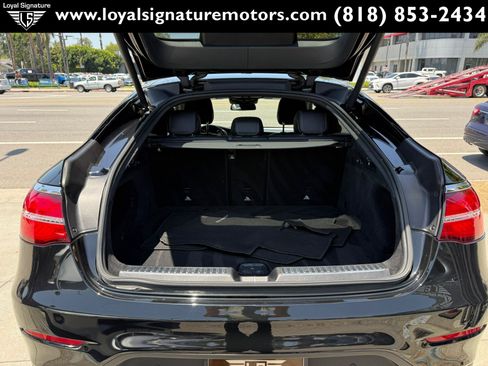 Used 2018 Mercedes-Benz GLC 300 4MATIC Coupe image 10