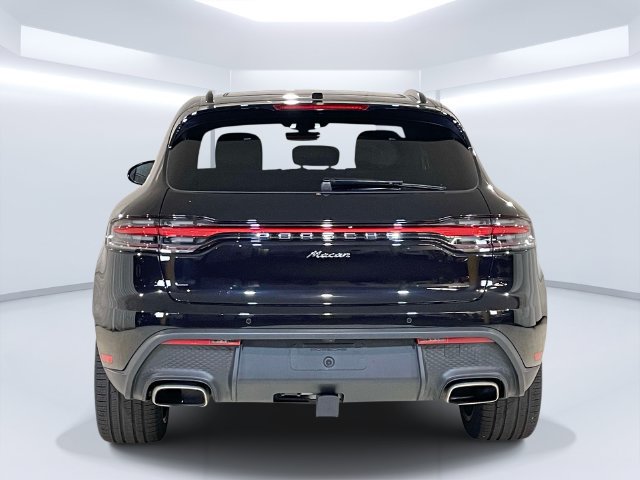 Certified 2026 Porsche Macan AWD/4WD image 6